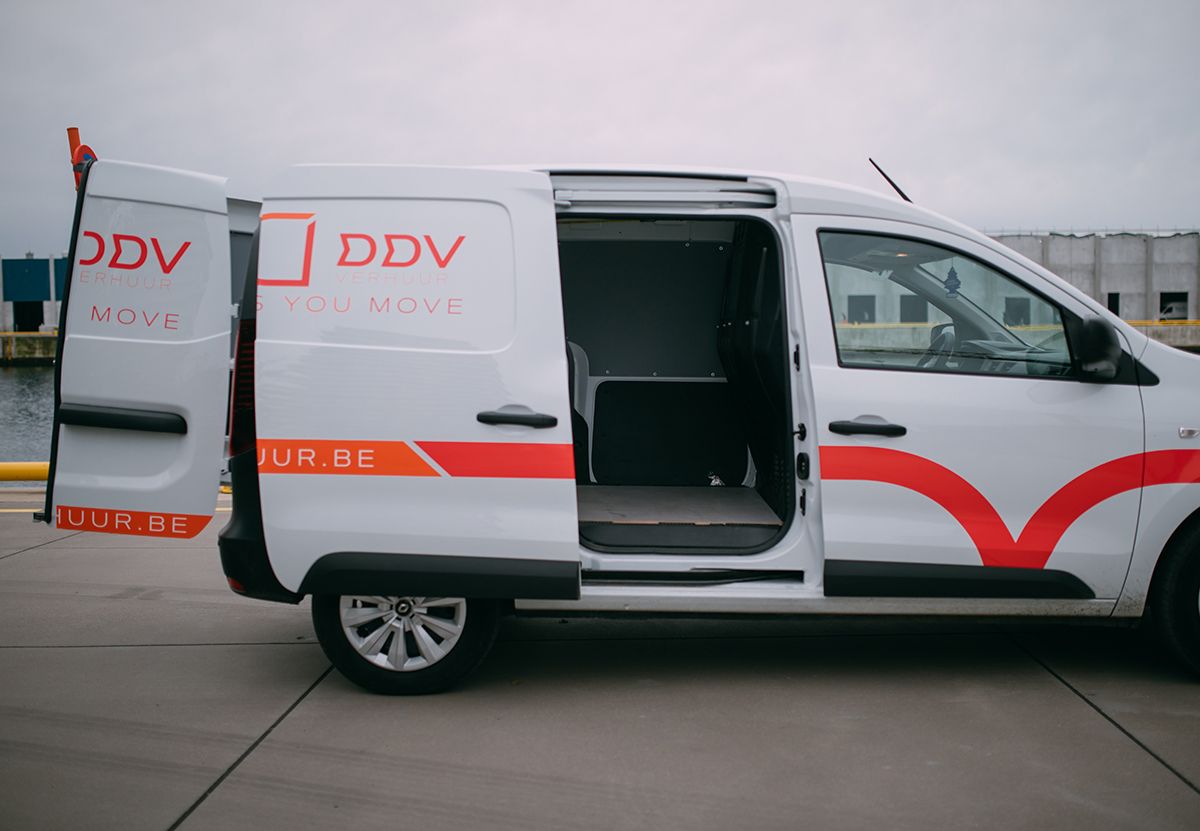 Een Auto, Bestelwagen Of Vrachtwagen Huren? Kies - Bestelwagen huren in Limburg thumbnail